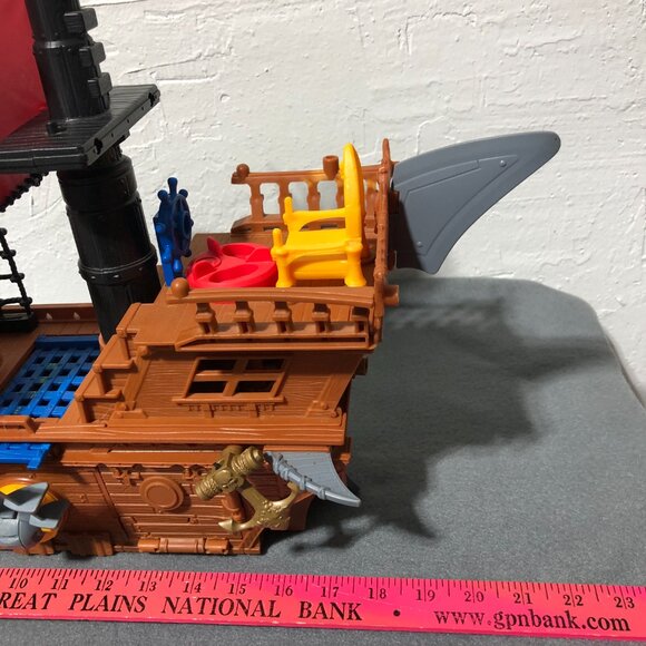 Fisher Price Imaginext Shark Bite Pirate Ship - Picture 10 of 11